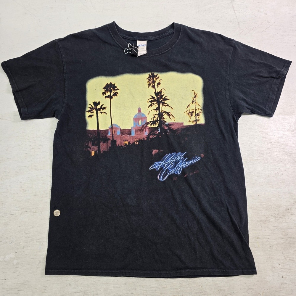 Eagles Classic Rock Hotel California 2018 Tour Black T-shirt Men's Sz L *Hole